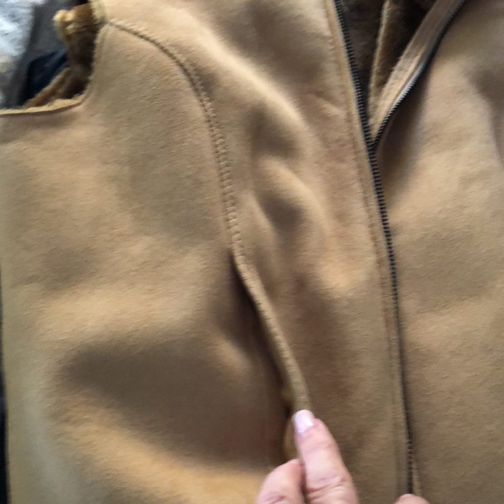 Real Clothes by Saks Fifth Ave Shearling Vest - Picture 8 of 8